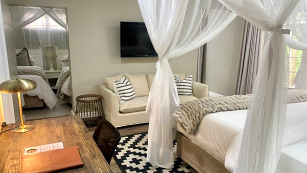 The Leslie Executive Hotel