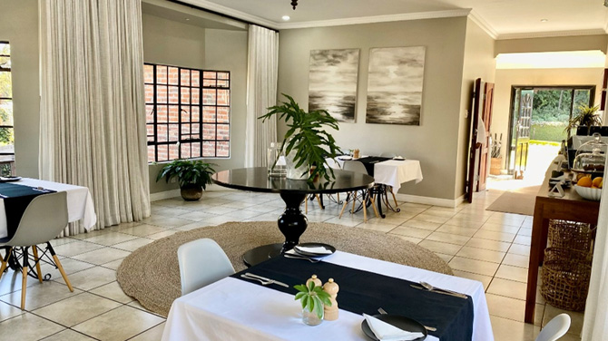 The Leslie Executive Hotel