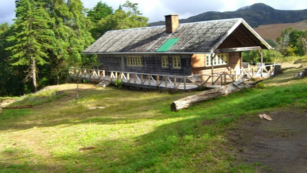 Lichenya Hut