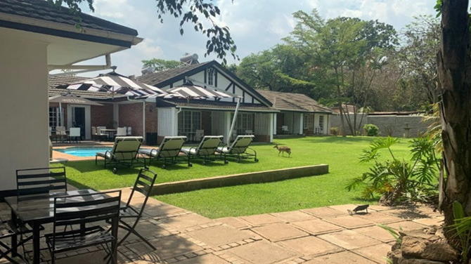 The Leslie Executive Hotel